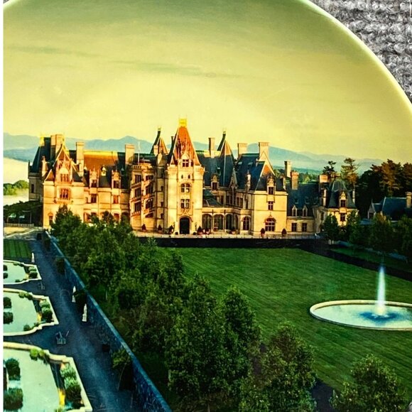 Biltmore Decorative Plate 7" Featuring Historic Estate & Gardens Mountains Fog - Picture 8 of 8